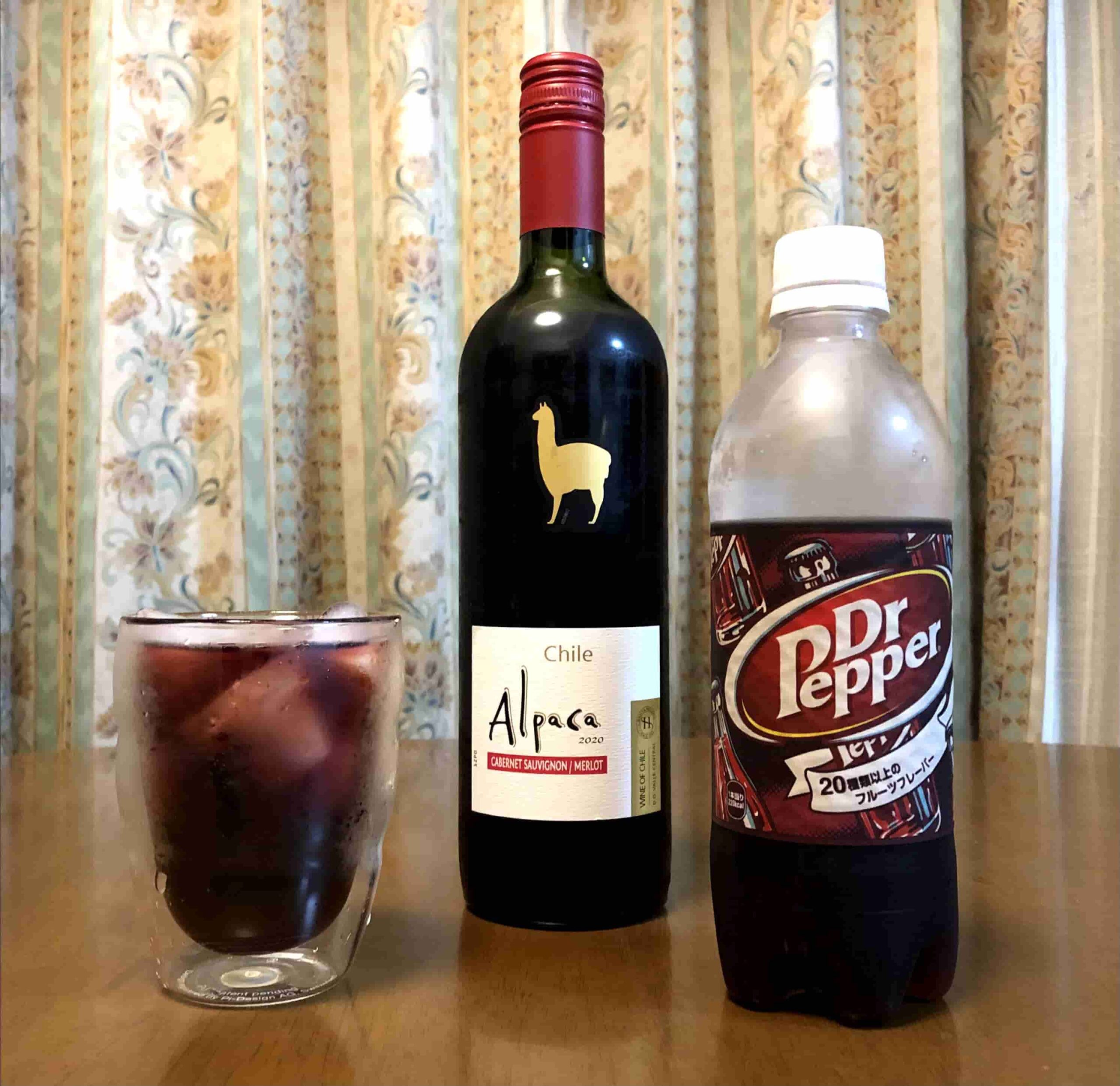 赤ワインとドクターペッパーのカクテル（カリモーチョ）